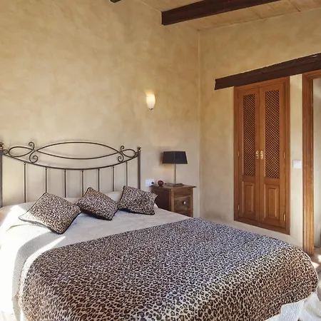 Magdalena Villa